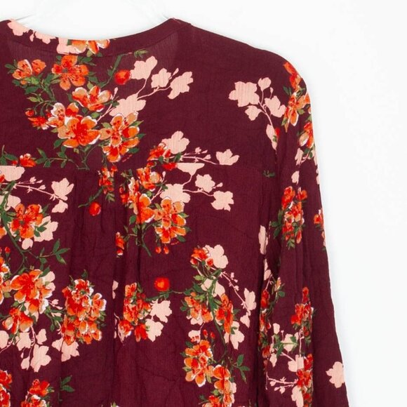 Umgee Womens Floral Keyhole Blouse Size 1XL Long Bell Sleeves Whimsigoth Flowy - Picture 9 of 9